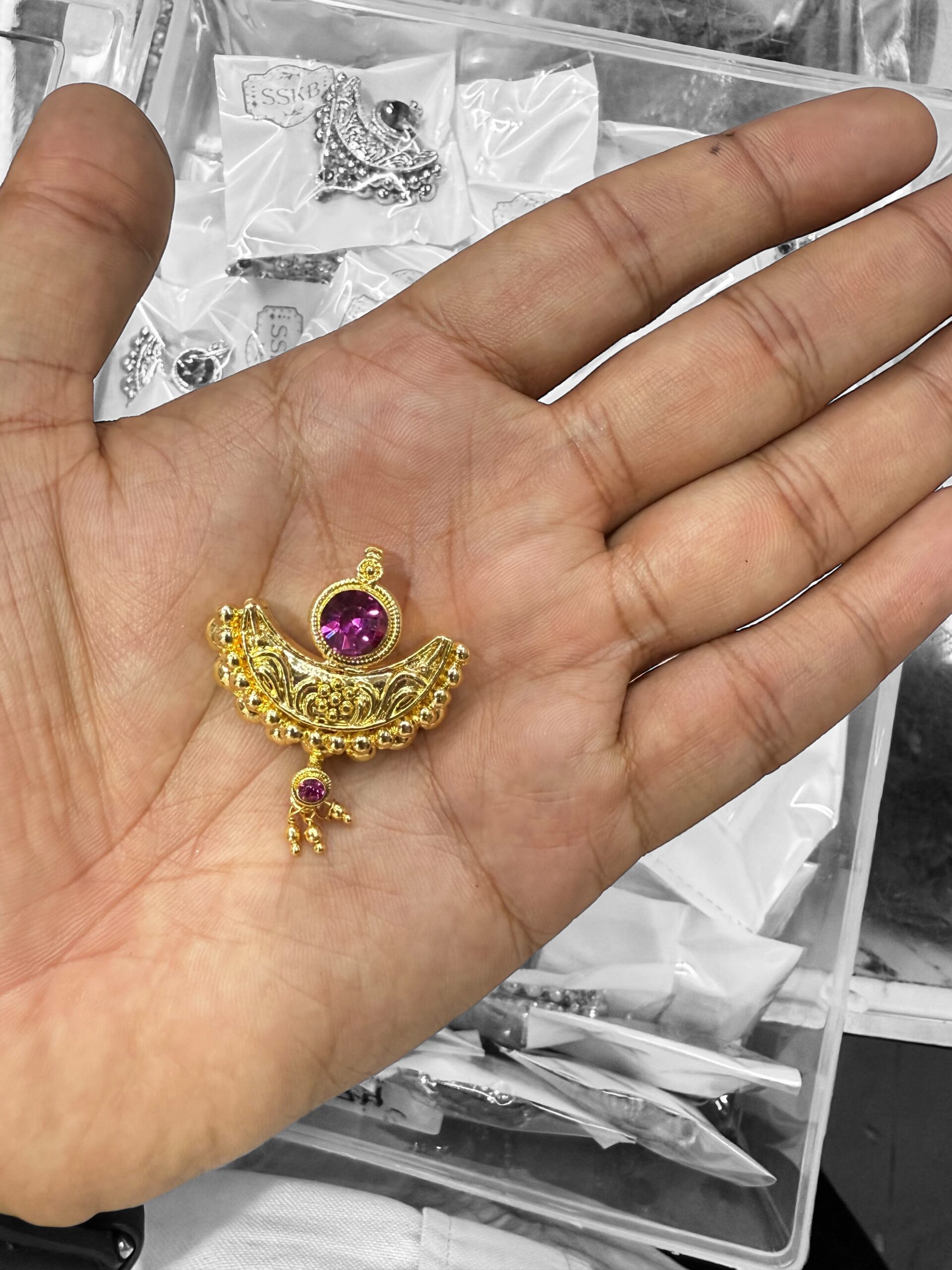 Kolhapuri Medium Chandrakor Pendant