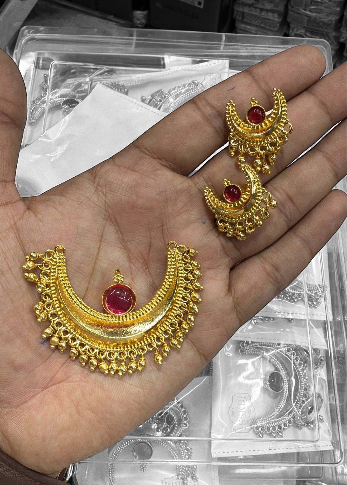 Premium Chandrakor Pendal set