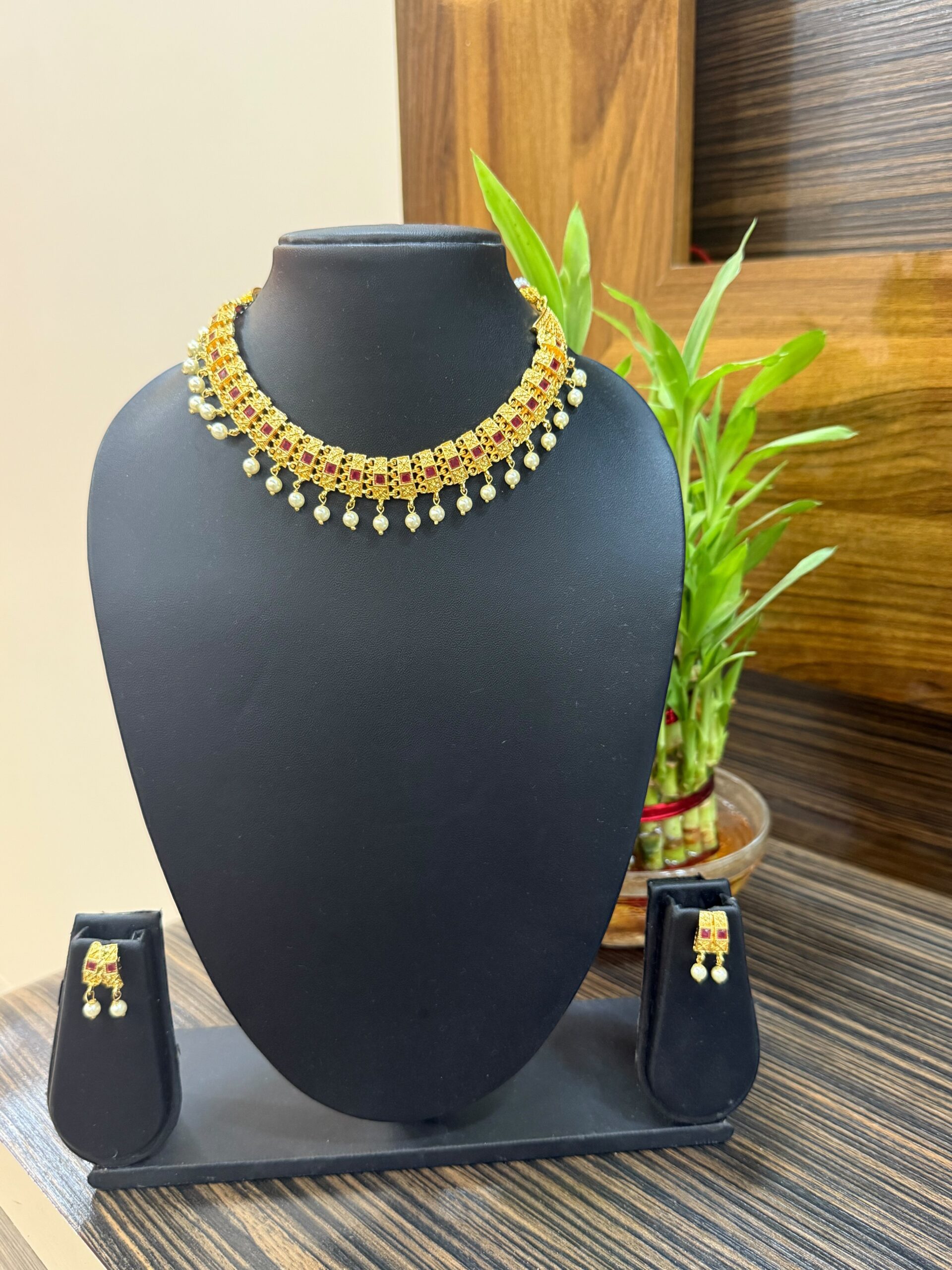 Golden Necklace Set Micro Polish (Round Shape Design)