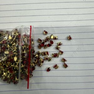 Fitting Stone Paan Shape Maroon